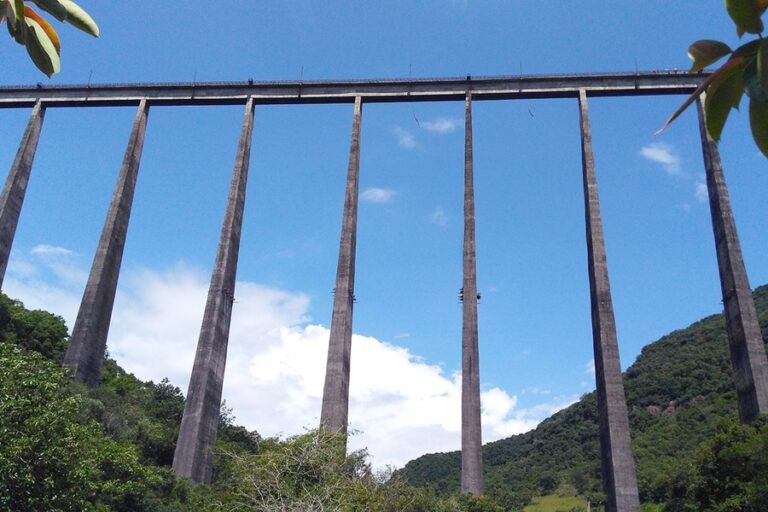 Viaduto 13